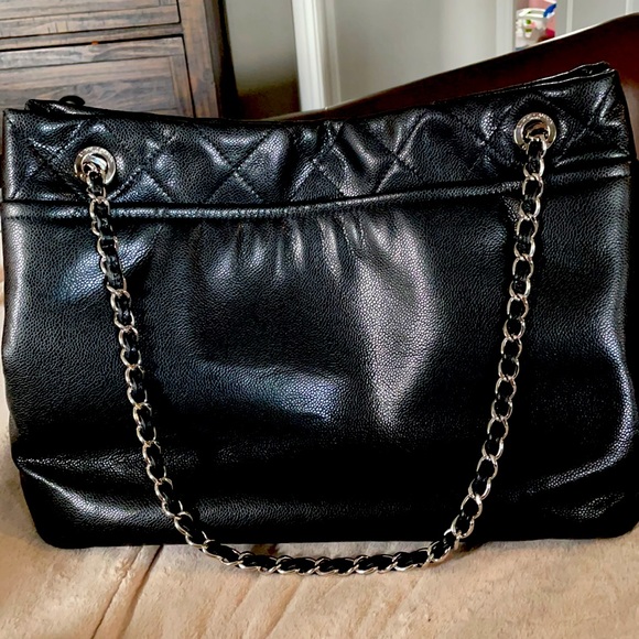 CHANEL Caviar Timeless CC Soft Tote *RARE* - Picture 2 of 13